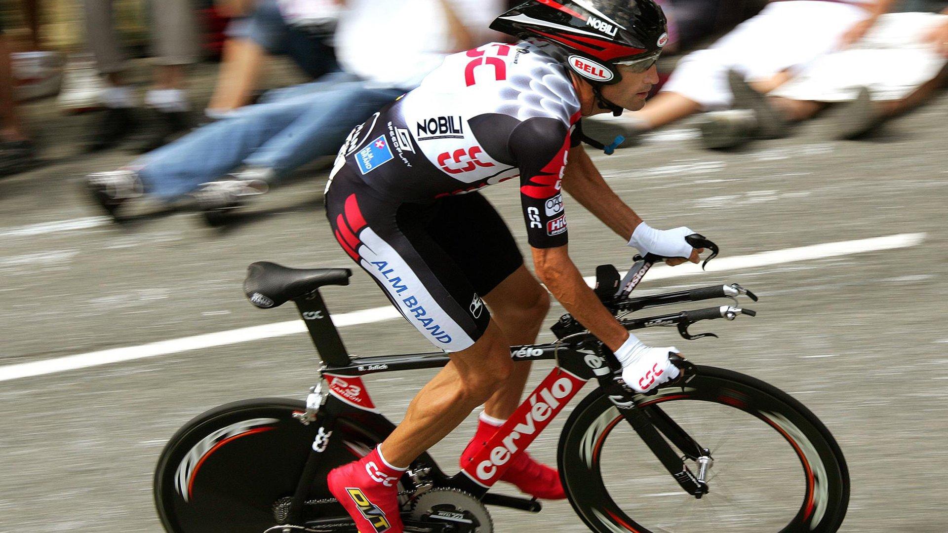 克拉维茨揭秘,汉密尔顿转投法拉利背后的认知落差与F1新格局